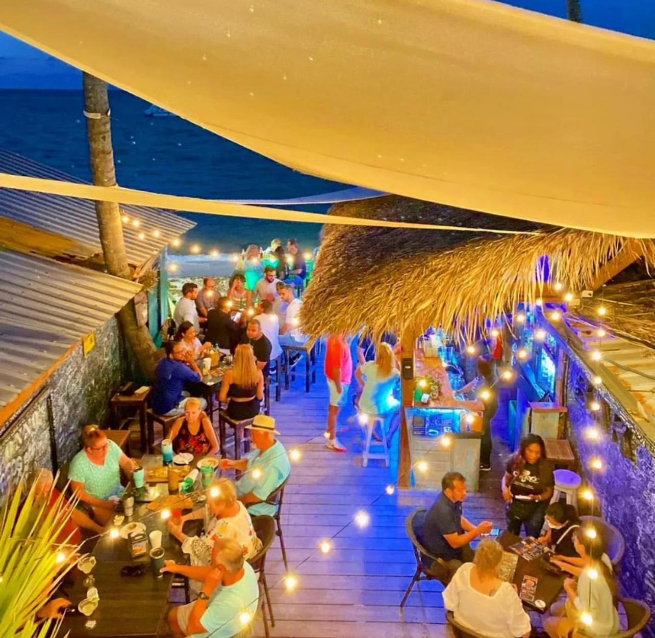 Aventura Studios Playa Los Corales 蓬塔卡纳 外观 照片